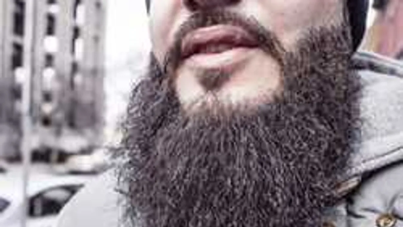 "Az a férfi, akinek nincs szakálla, nő" - állítja a hitszónok