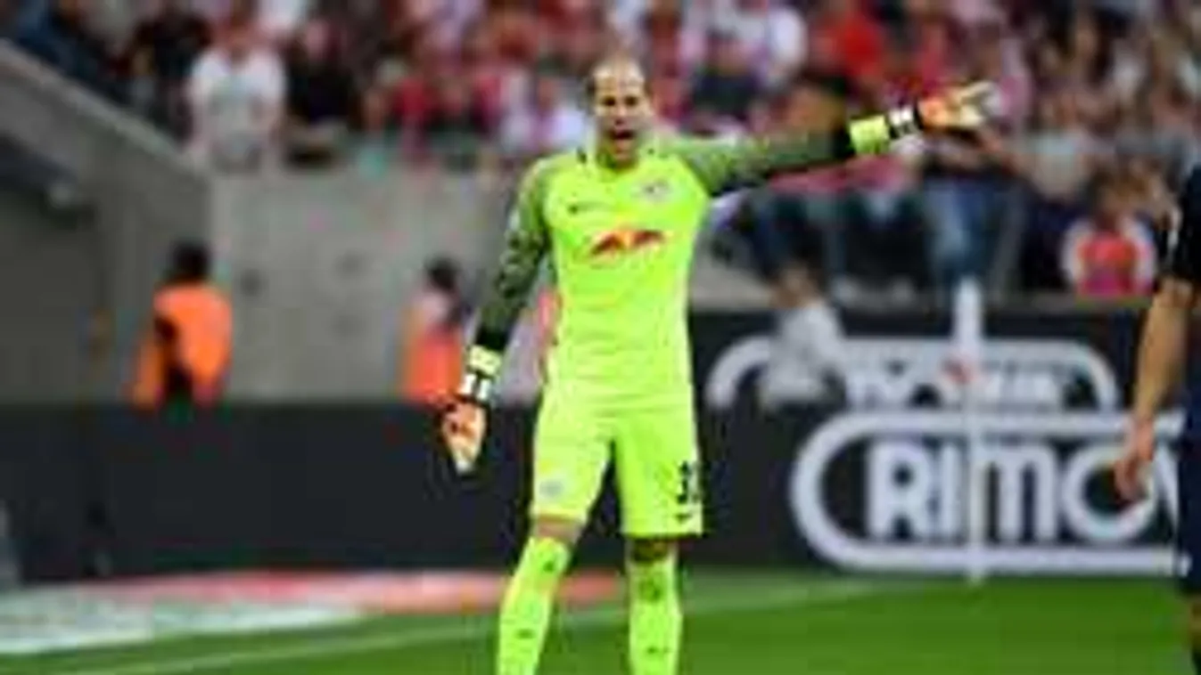 A világ másik végén ünnepel a magyar sztárfocista