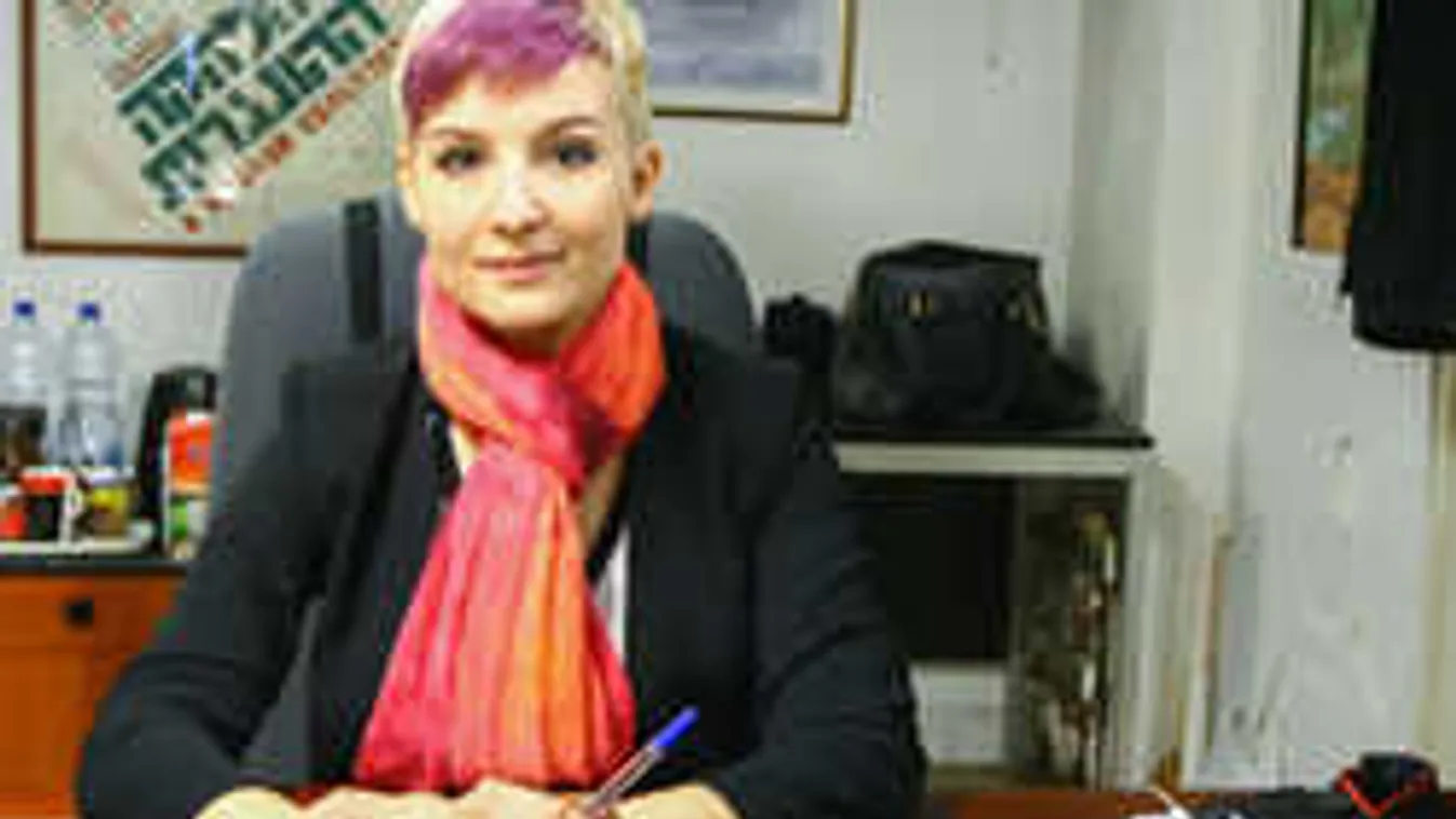 Kitálalt Klapka lánya: Botrány robbant ki az özvegy és gyerekek között