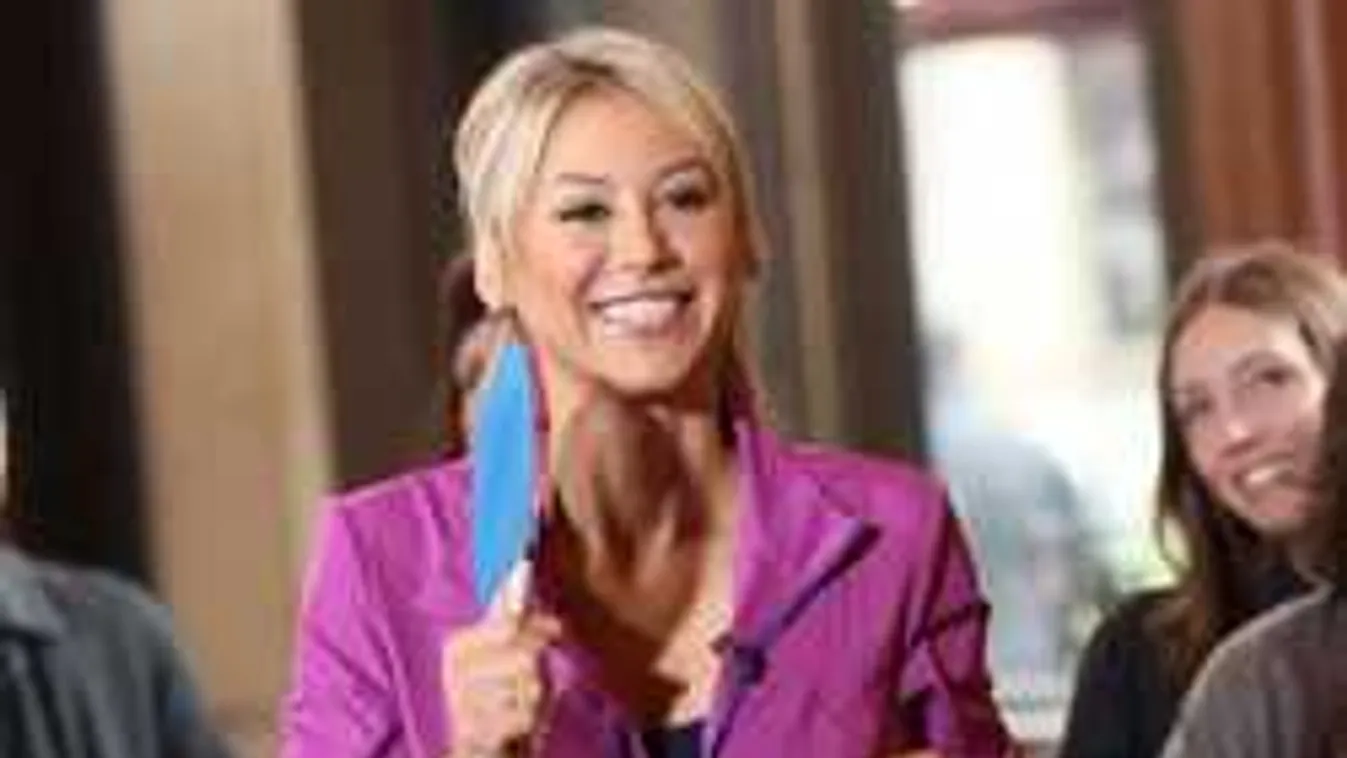 Most érkezett: Megszülettek a terhességét titkoló sztár ikrei