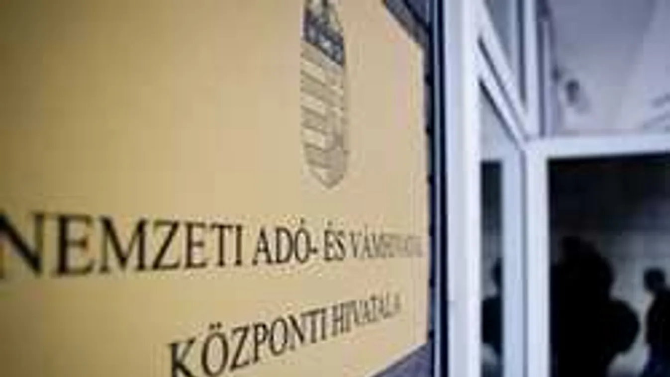 Újabb csalás: most a NAV nevében próbálnak pénzhez jutni