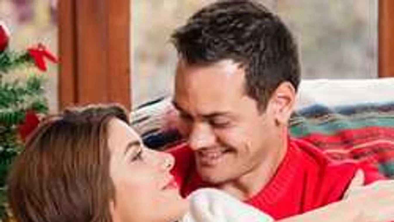 Pikáns hálószobatitok: Ez a szexpóz tarolt karácsonykor!