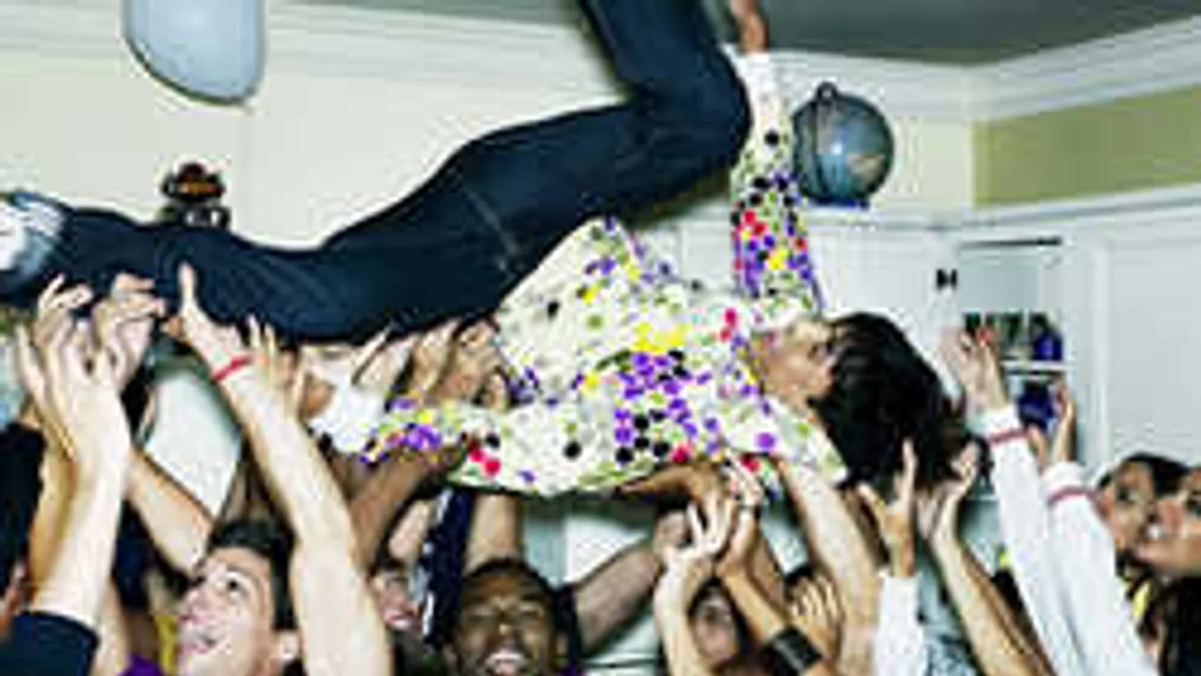 Eldurvult a házibuli: A rendőrségi szonda már a levegőtől beriasztott