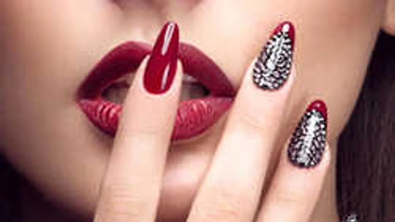 Káprázatosan szép a 2017/18-as téli manikűrdivat! Ragyogj te is!