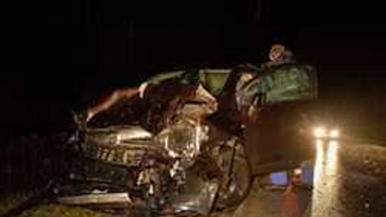 Brutális halál: semmi sem maradt a férfi autójából - Fotók