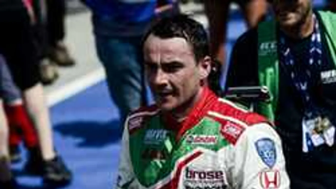 Újabb csapás, százmilliókat bukik a magyar sztár