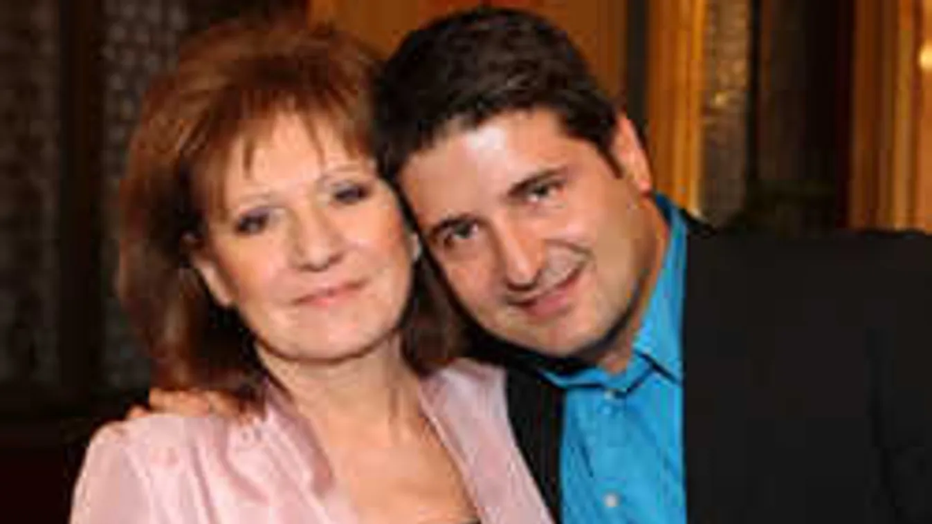 Hajdú Péter az édesanyjával tölti a karácsonyt