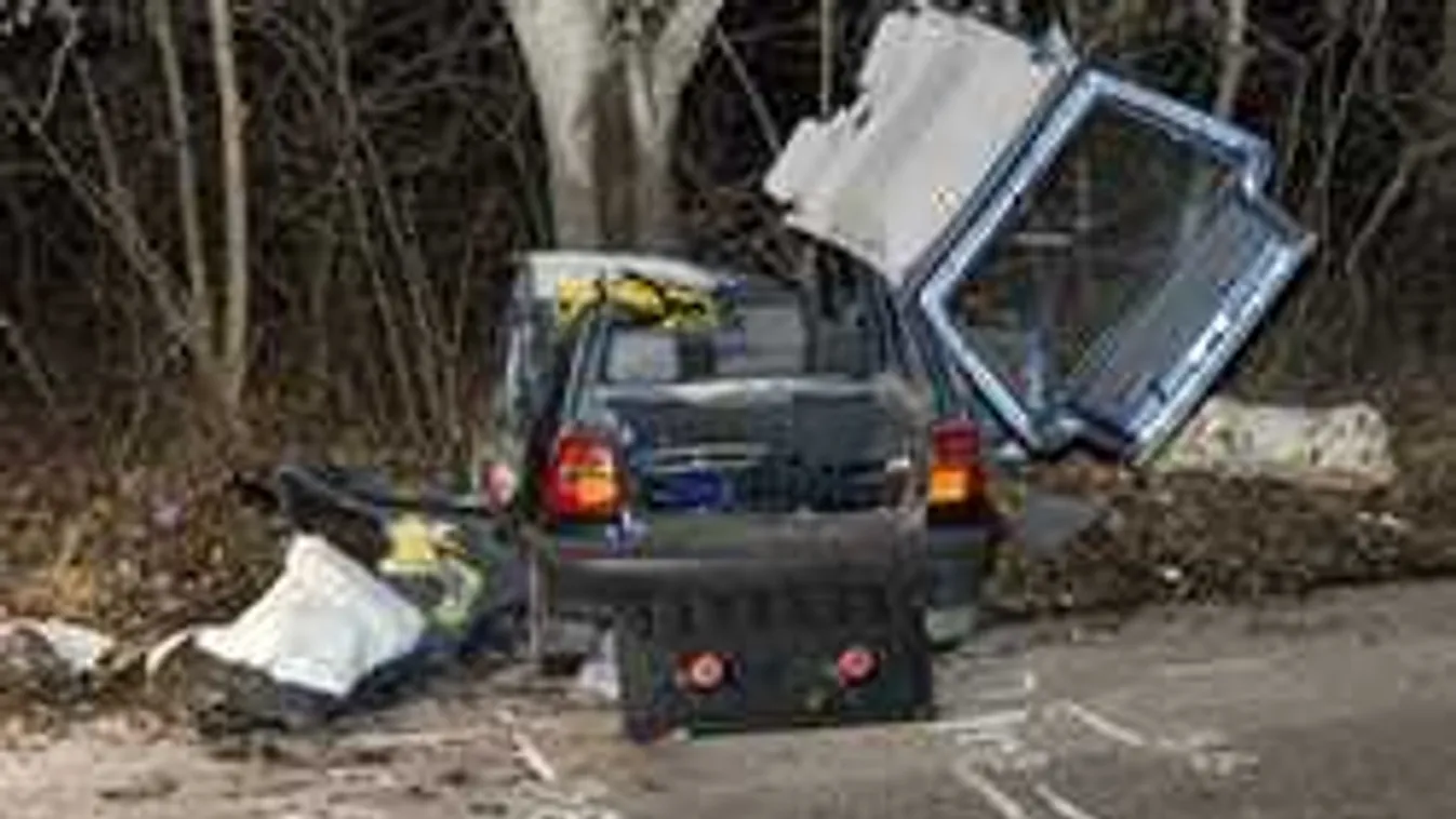 Brutális baleset: Ketten meghaltak Vámosszabadinál - Fotók