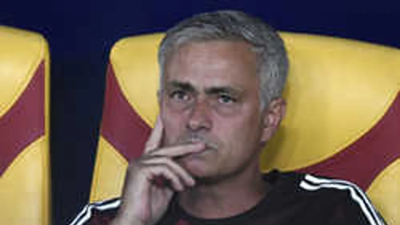 Ciki fotó készült Mourinhóról, magyarázkodhat a tréner