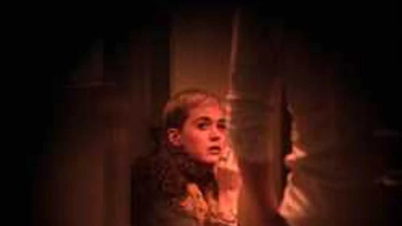 Titokzatos pasival kapták rajta a sztárénekesnőt - Fotó