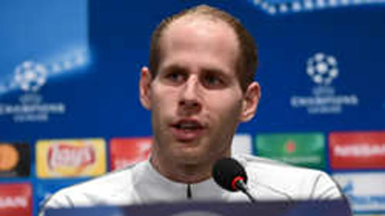 Gulácsi lehet az ősz legjobbja a Bundesligában