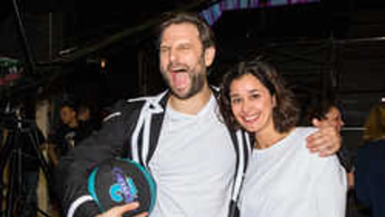 Hotelbe járt titkos pásztorórákra a magyar színésznő