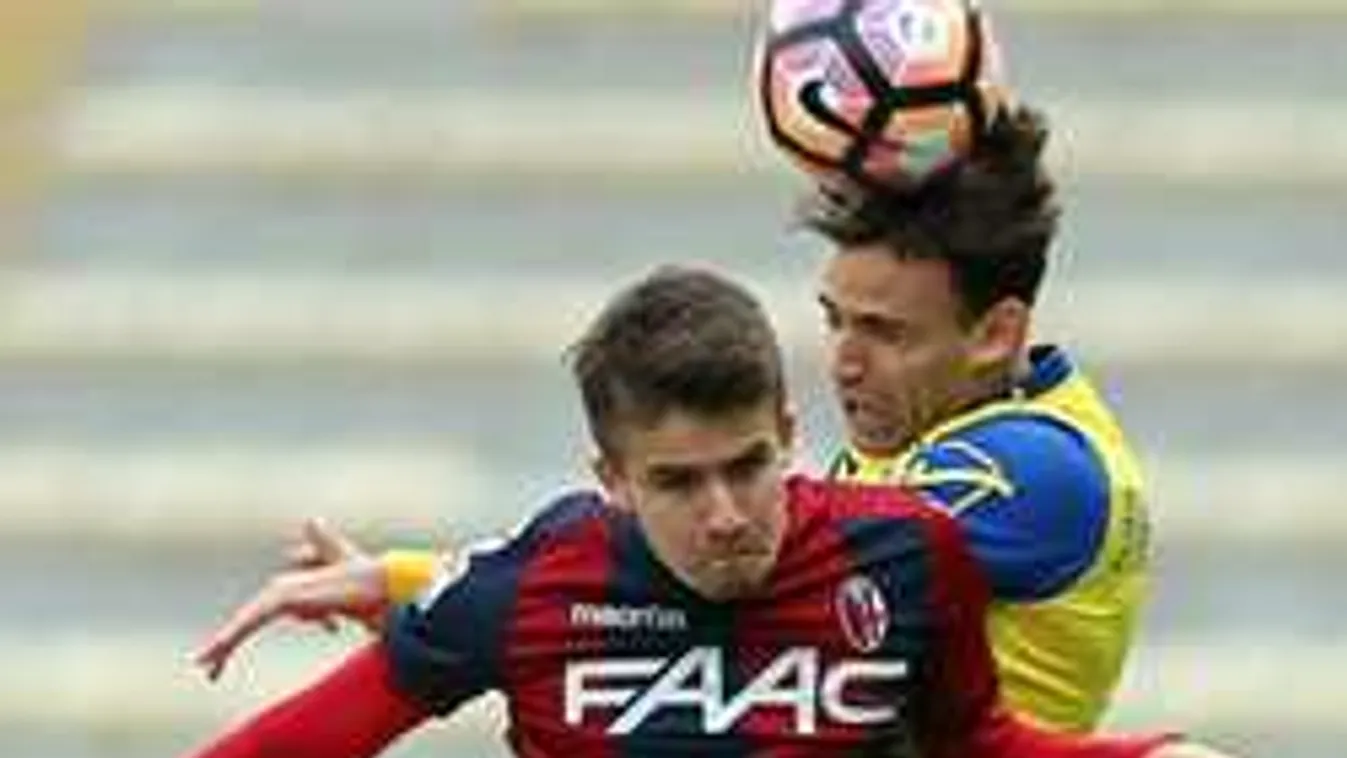 Betelt a pohár: Otthagyja csapatát a magyar válogatott focista?