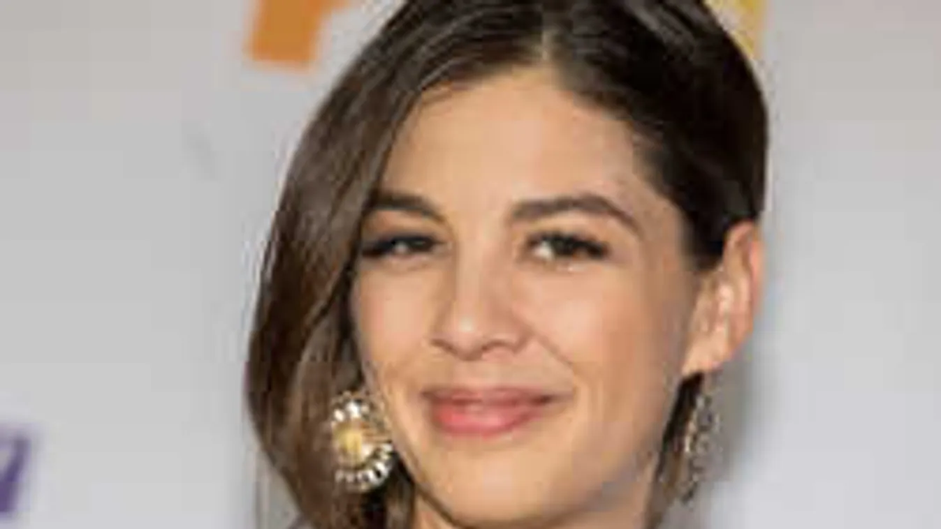 Ez kemény: 18-as karikás filmet forgatott férjével Ördög Nóra - Videó