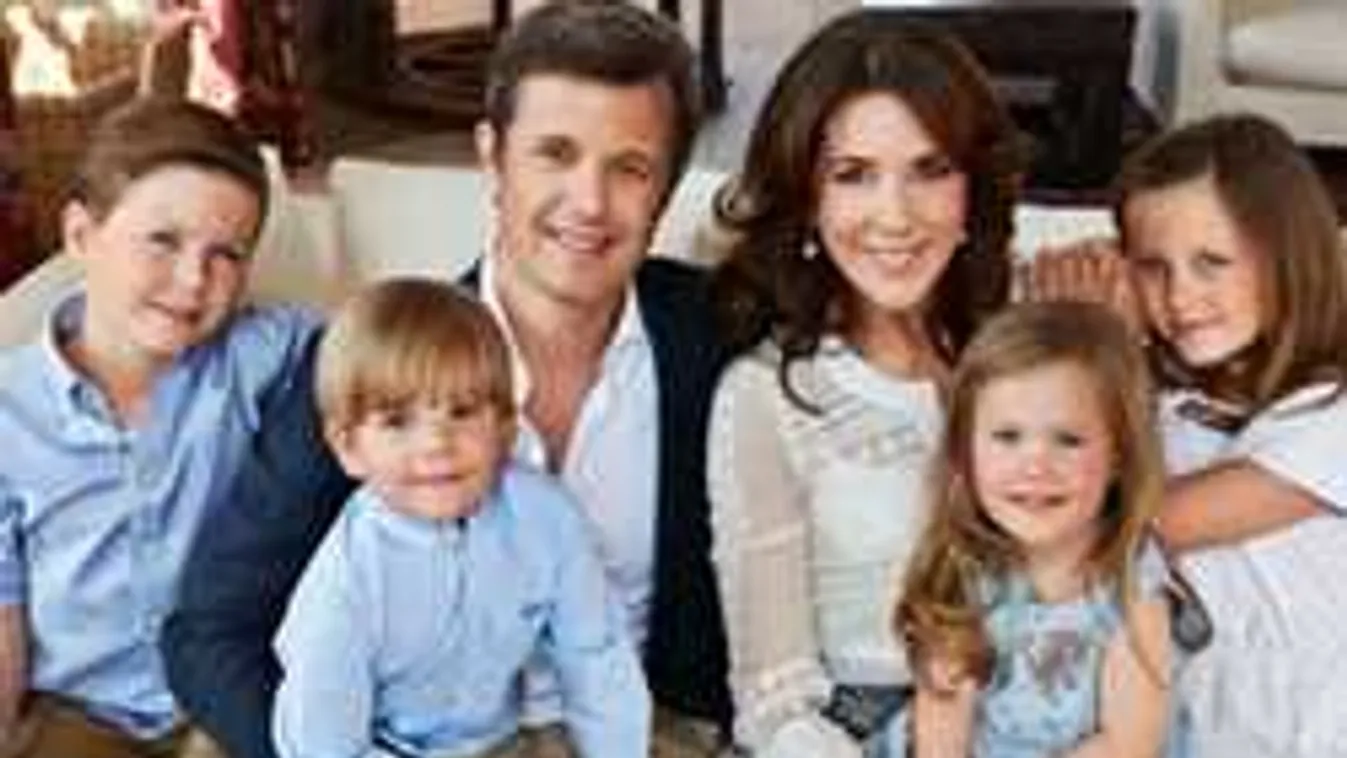 Fürdőruhában kapták le a hercegnőt! Elképesztő alakja van