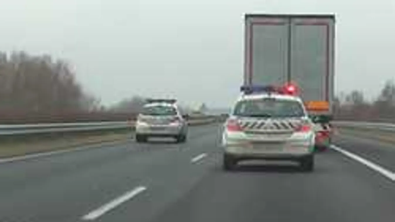 Három rendőrautó csapott le a szabálytalan kamionosra Somogy megyében - videó