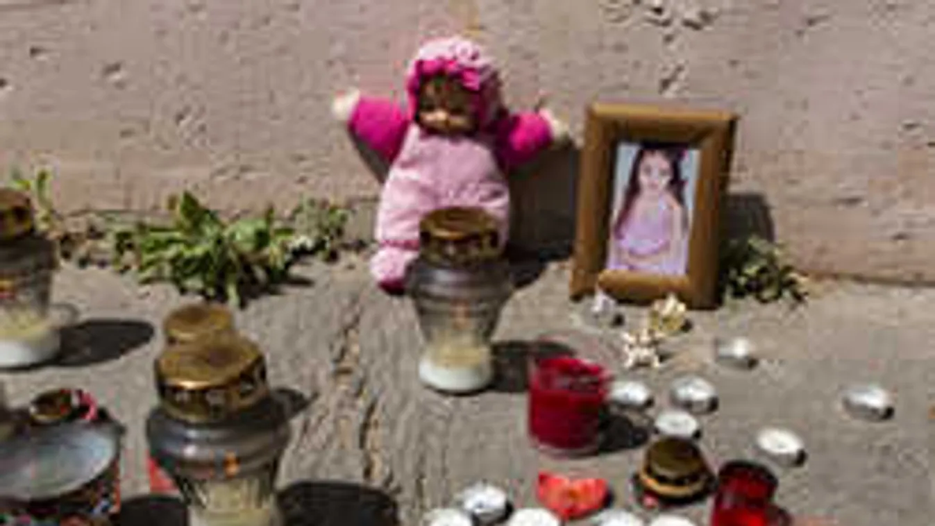 Megdöbbentő dolgot mond feleségéről a negyedikről kizuhant 3 éves kislány apja