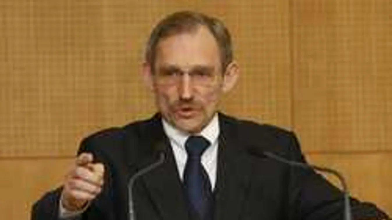 "Stop Soros" törvénycsomagot készített a kormány