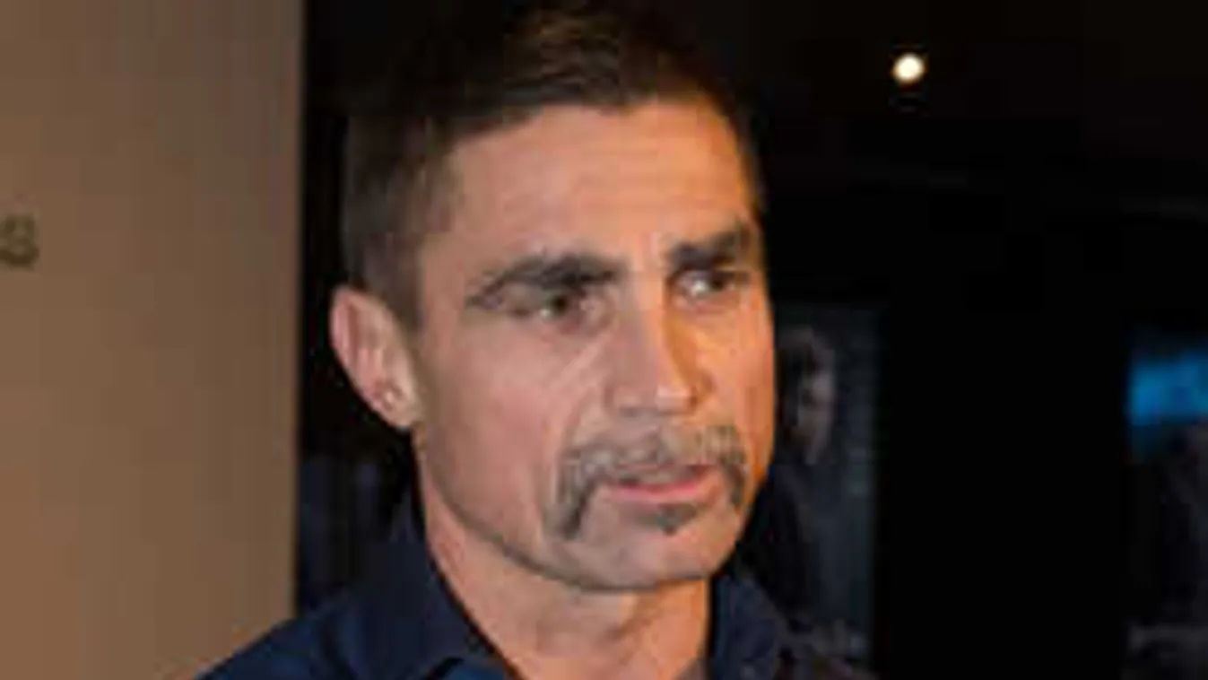 Meglepő bejelentést tett a Viszkis