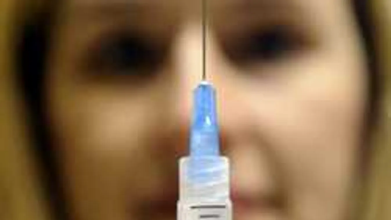 Rákra hivatkozott, beteg gyerekek pénzére utazott a csaló Kriszta