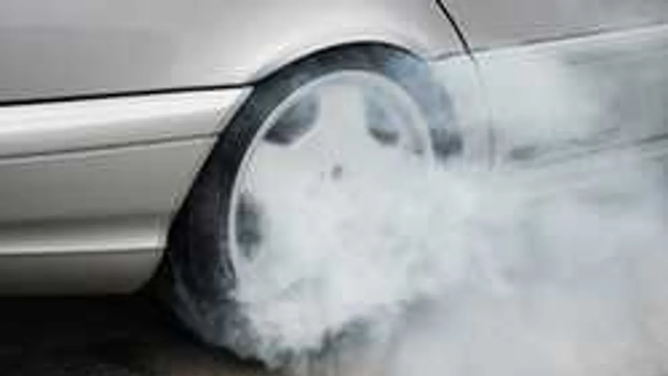 A folyóba zuhant az autó, az utasoknak esélyük sem volt a túlélésre