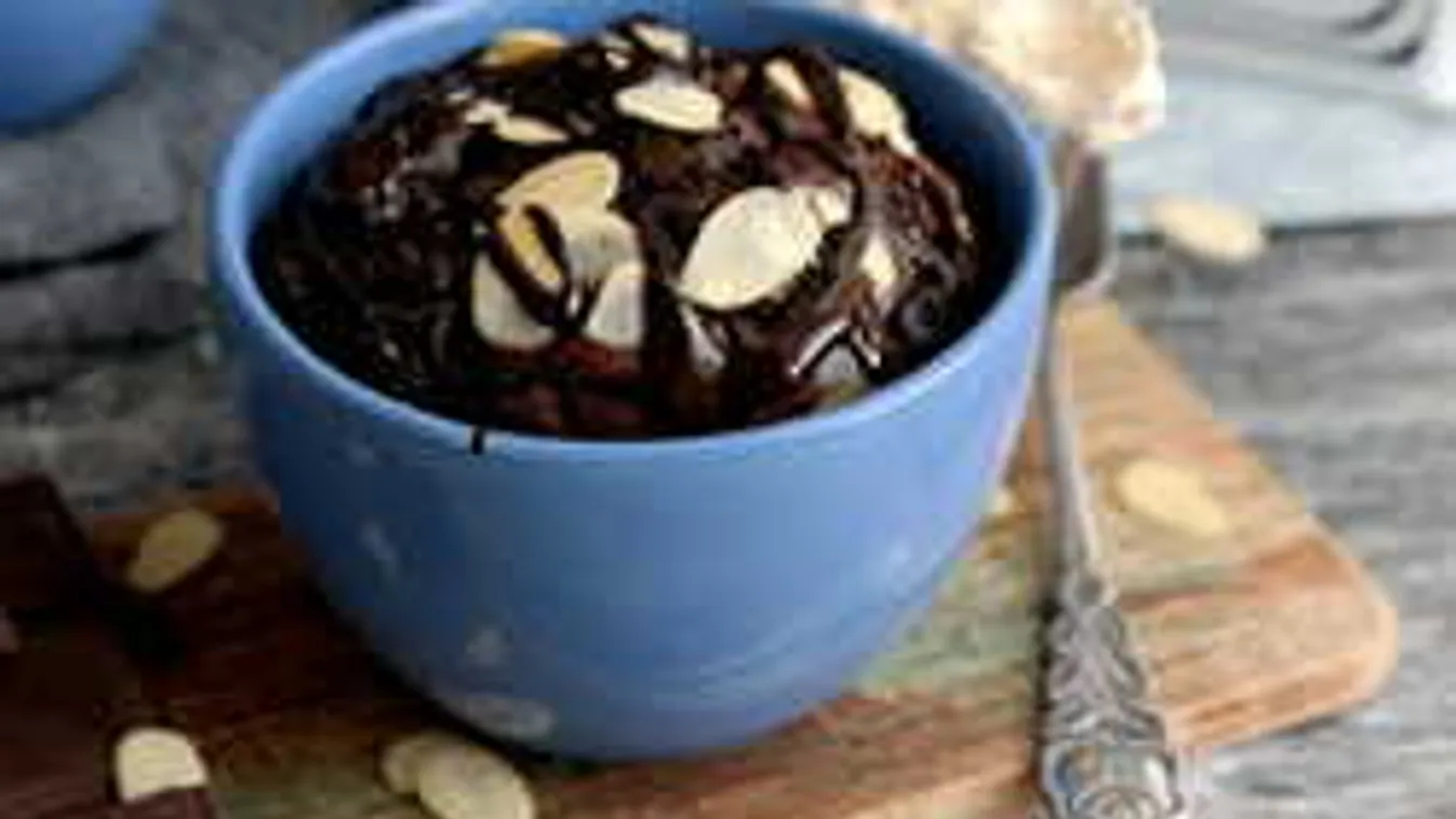 Elolvad a szádban ez a diétás finomság: Csupa-csoki bögresüti