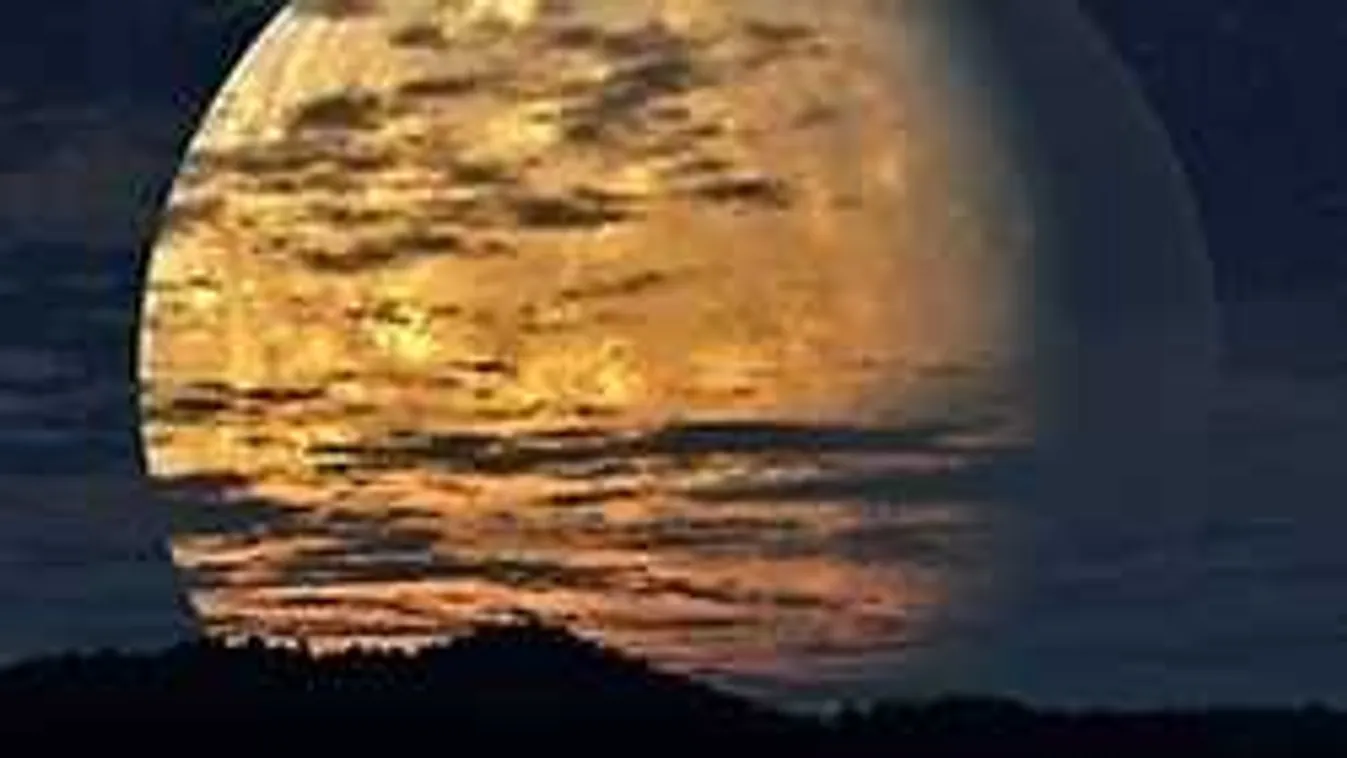 Közölték a kutatók: szerdán jön a változás,vérhold jelenik meg az égen