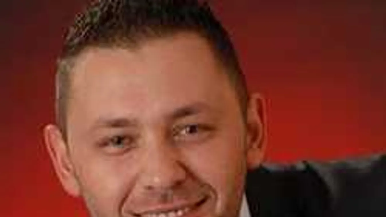 Vallott a magyar énekes: Õt vádolják csalással exei