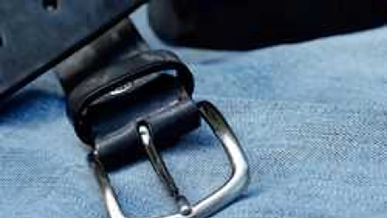 Facebook-fotó buktatta le a gyilkost,aki övvel fojtotta meg barátnőjét