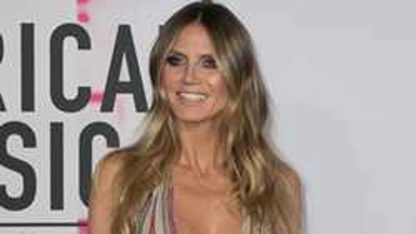 11 napot kellett várni, hogy Heidi Klum 2018-ban is levetkőzzön - Fotó