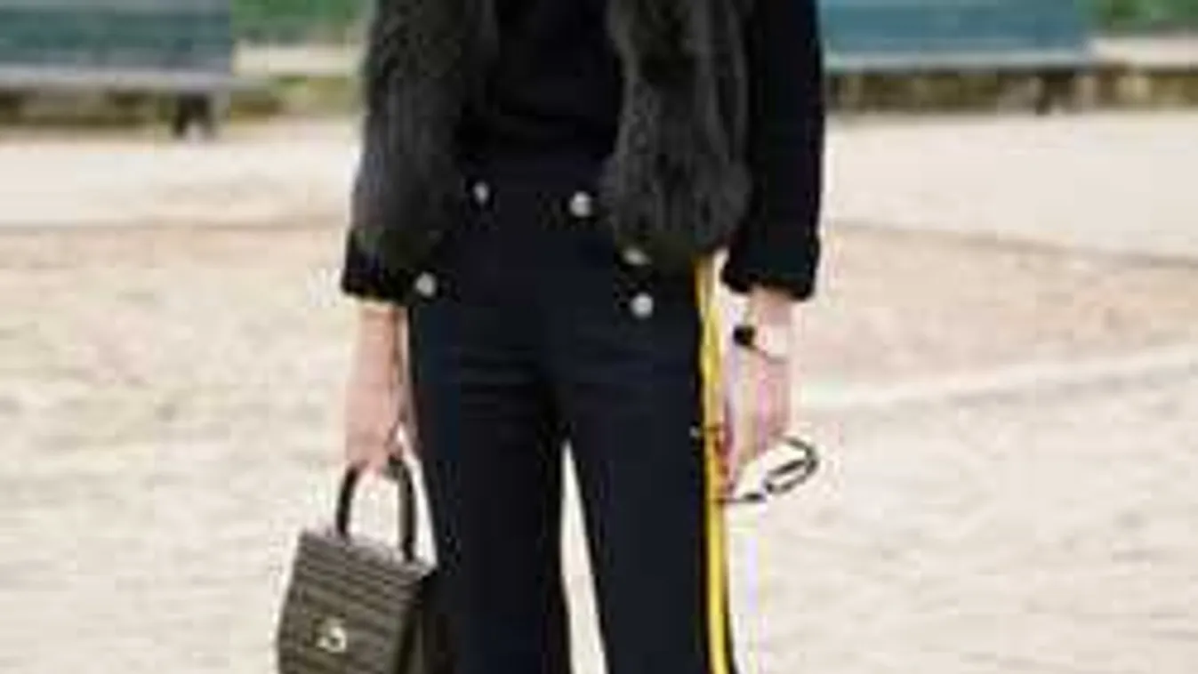 Fantasztikus újítással robban be a tavaszi divatba ez a retró nadrág