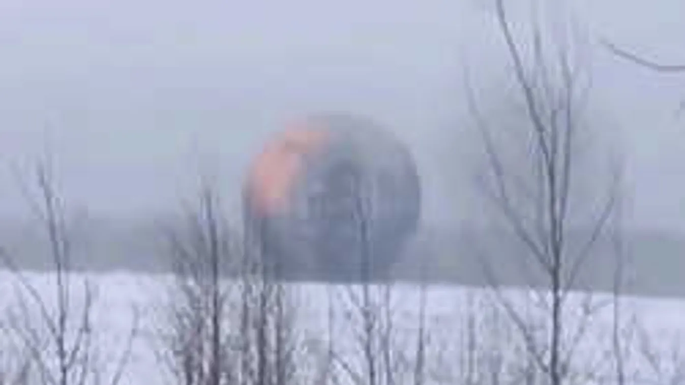 Bizarr, villódzó gömb szállt le Szibériában egy autóút mellett