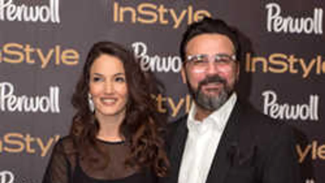 Sosem látott fotóval emlékezett az esküvőjére Debreczeni Zita