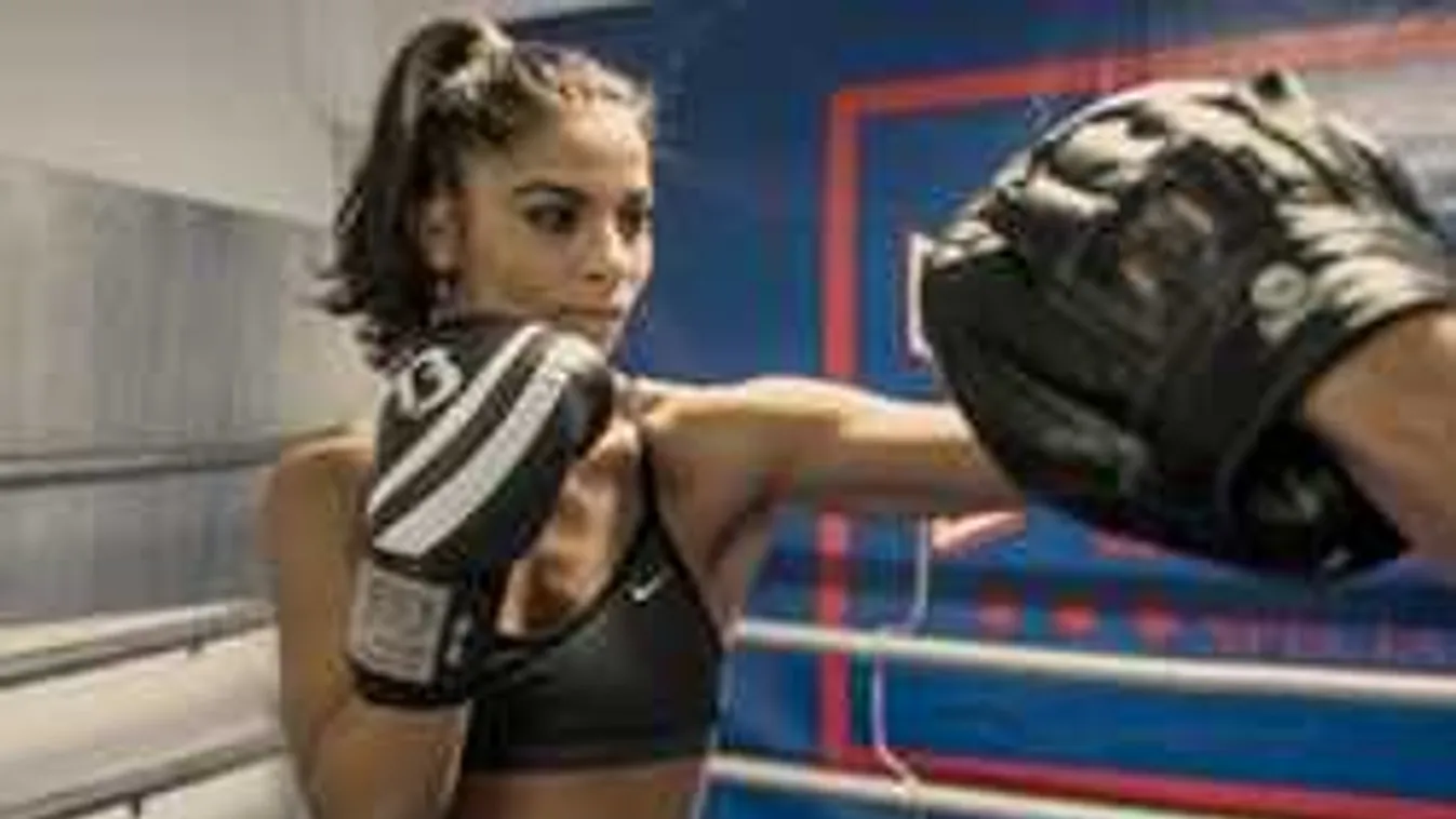 Még a zsinórtangát is lehúzza: bombatestet villant a magyar sportolónő