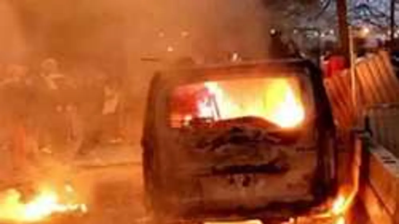 Borzalom Párizsban: Ez történt szilveszter éjszaka