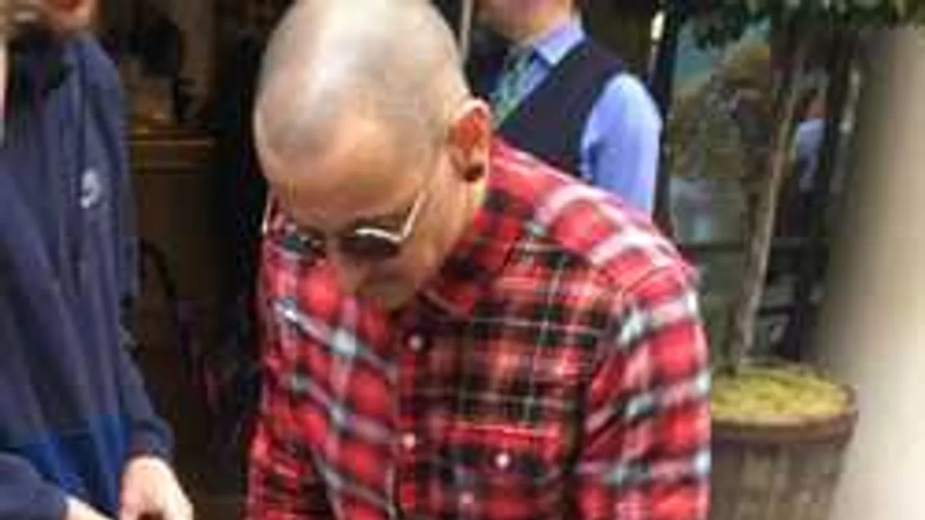 Megrázó hirdetés: kiadóvá vált a ház,ahol öngyilkos lett a sztárénekes