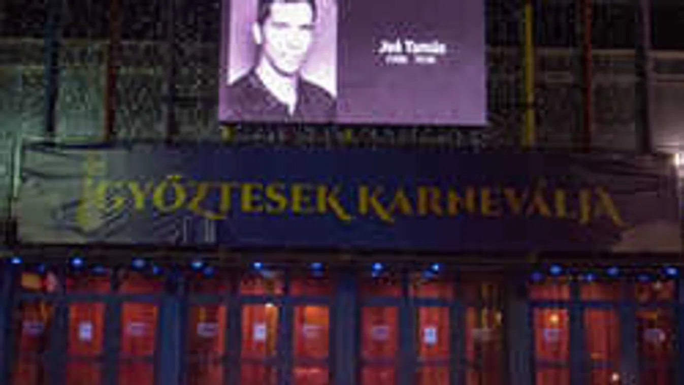 Megrázó, ahogy édesanyja elbúcsúzott a cirkuszi porondmestertől