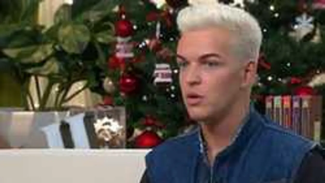 Körözés, zsaruk fogták el a külföldre tartó vonaton a magyar celebet