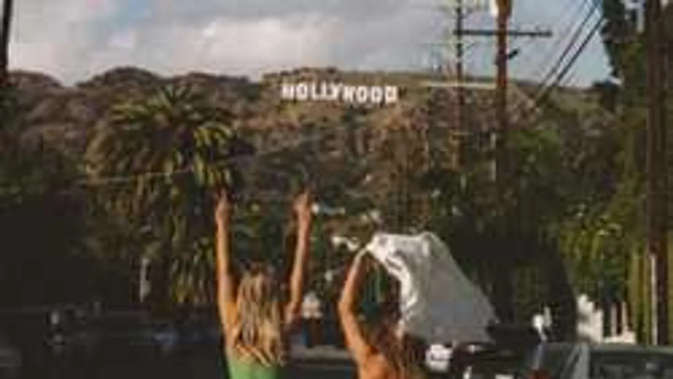 A népszerű kirándulóhelyen mutogatták magukat a fiatal celebek!