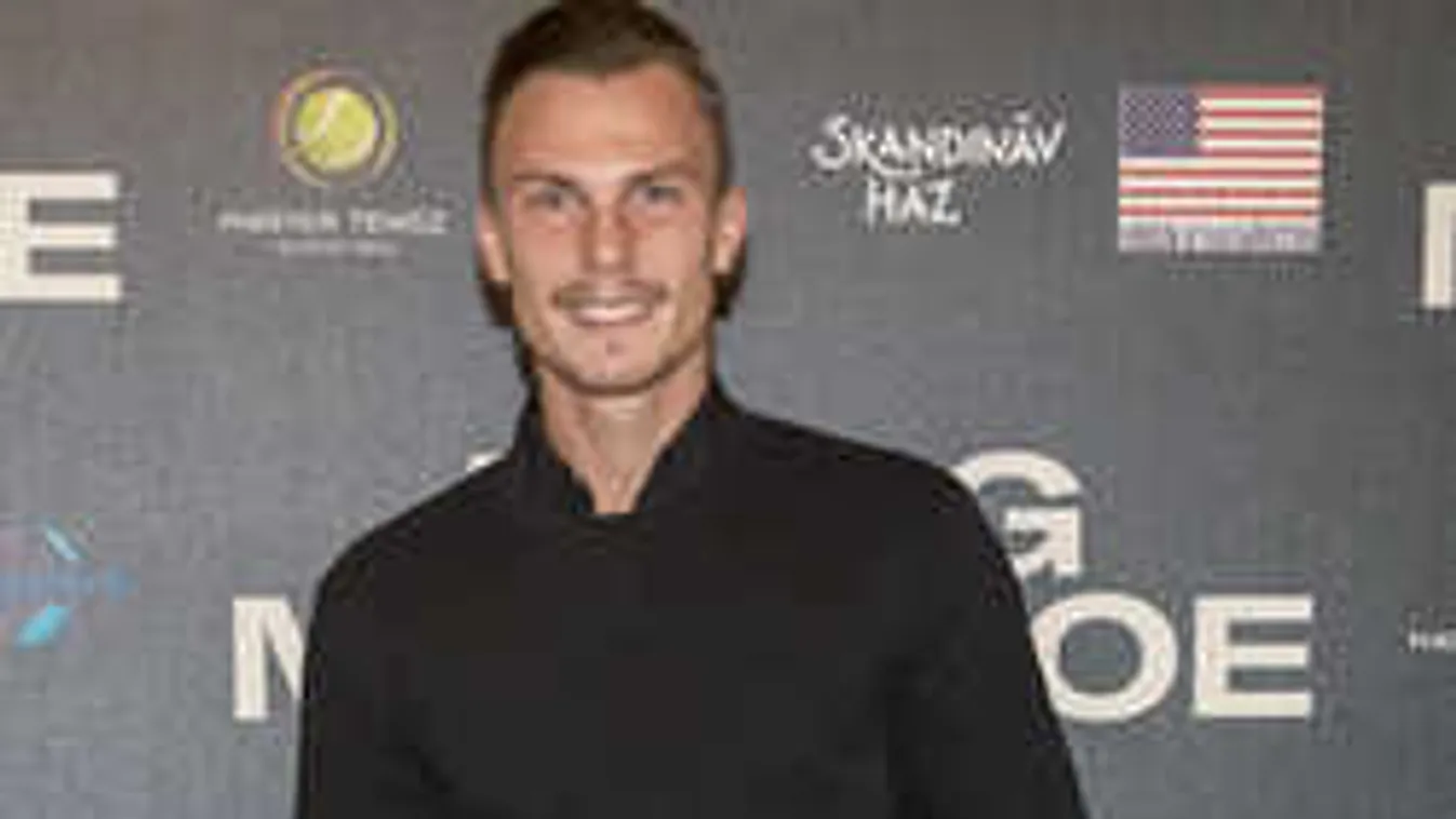 Csókkal köszöntötte szerelme Fucsovics Marcit