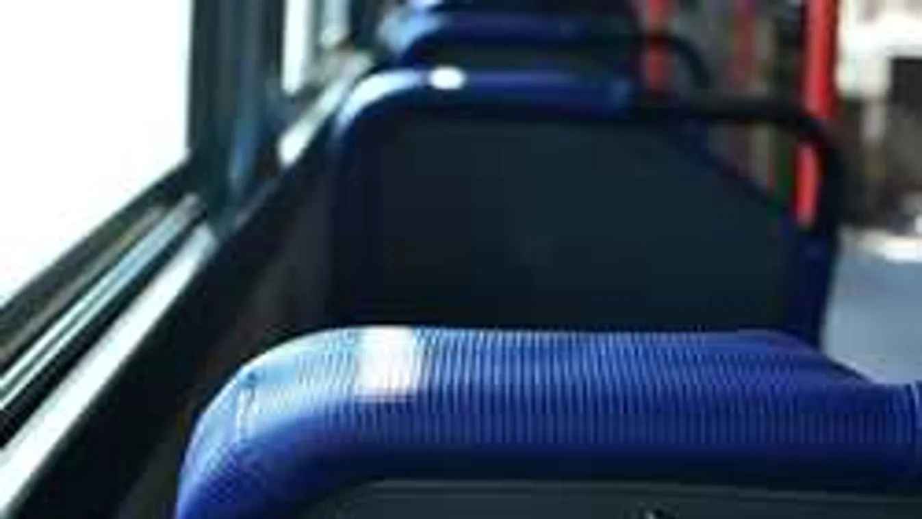 Anyja karjai között, a buszon halt meg egy kisgyerek