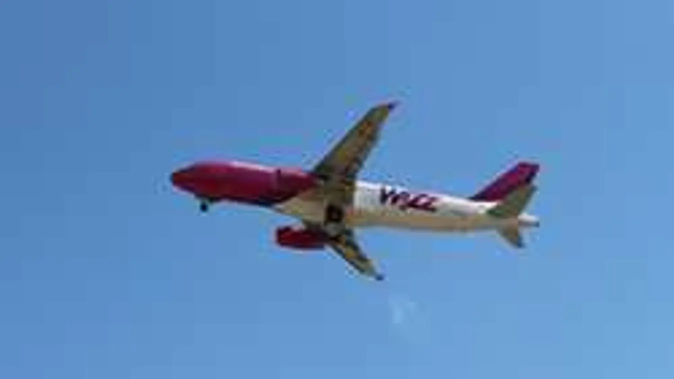 Kártérítés járhat, ha késik a repülő