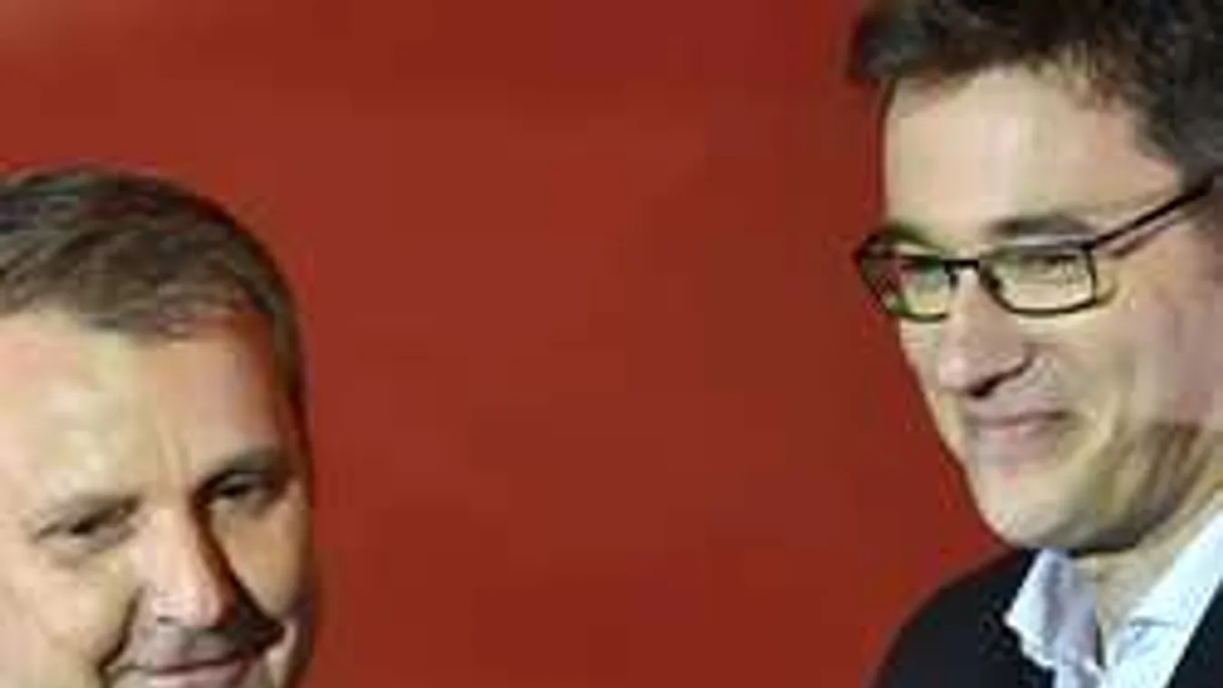 Pipogya, mamlasz, haszonleső alaknak tartják Karácsonyt Gyurcsányék