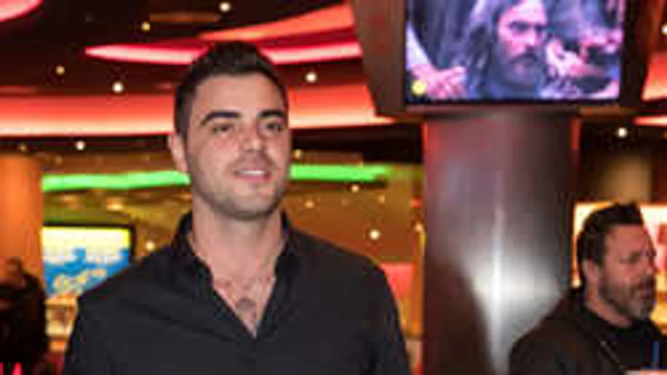 Bevallotta, elhagyta feleségét a népszerű magyar énekes