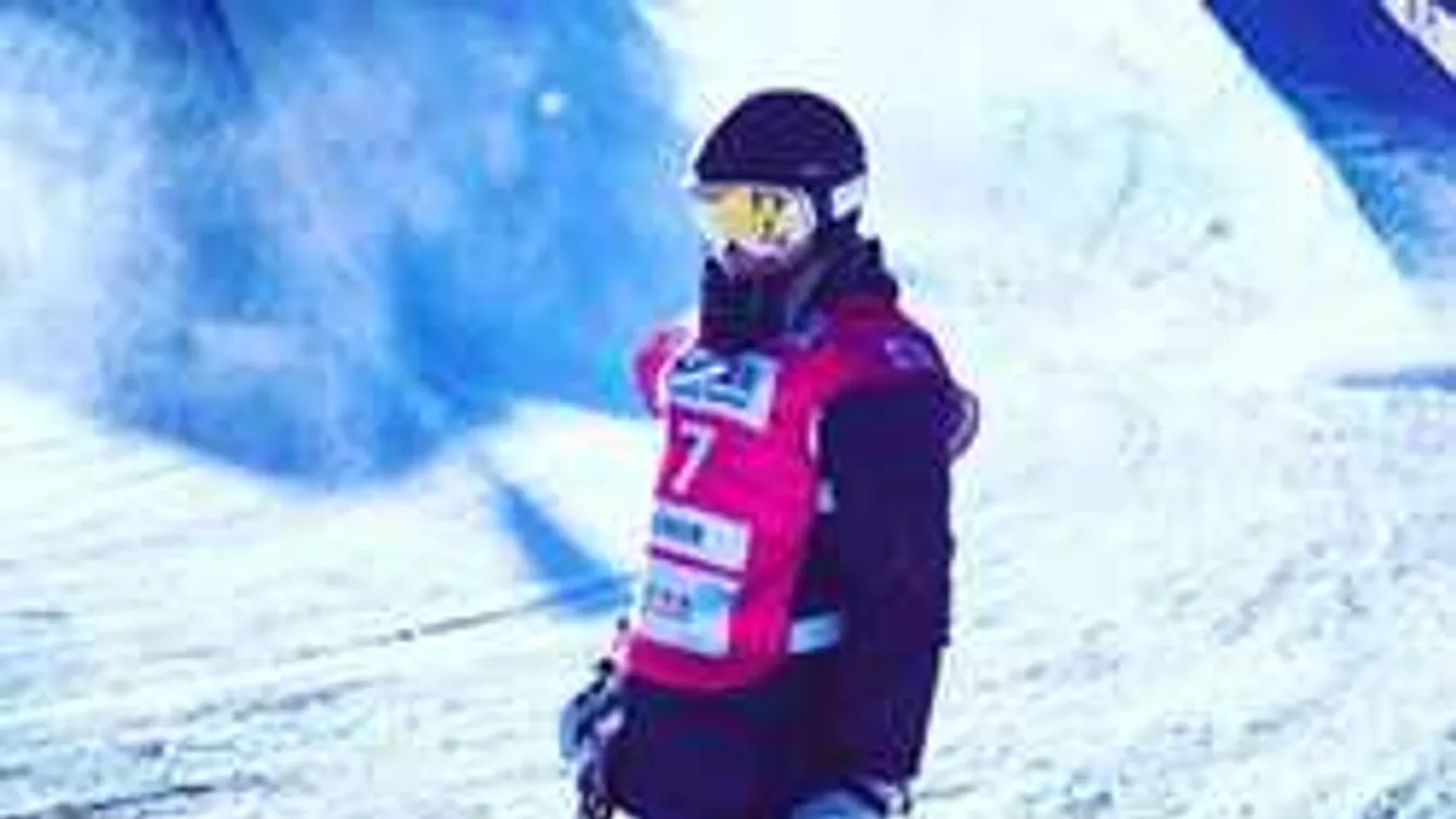 Melltartóra vetkőzött a vadító magyar olimpikon - Fotók