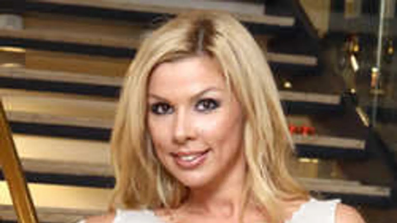 Forró Valentin-nap, férjével közös meztelen képpel ünnepel Pirner Alma