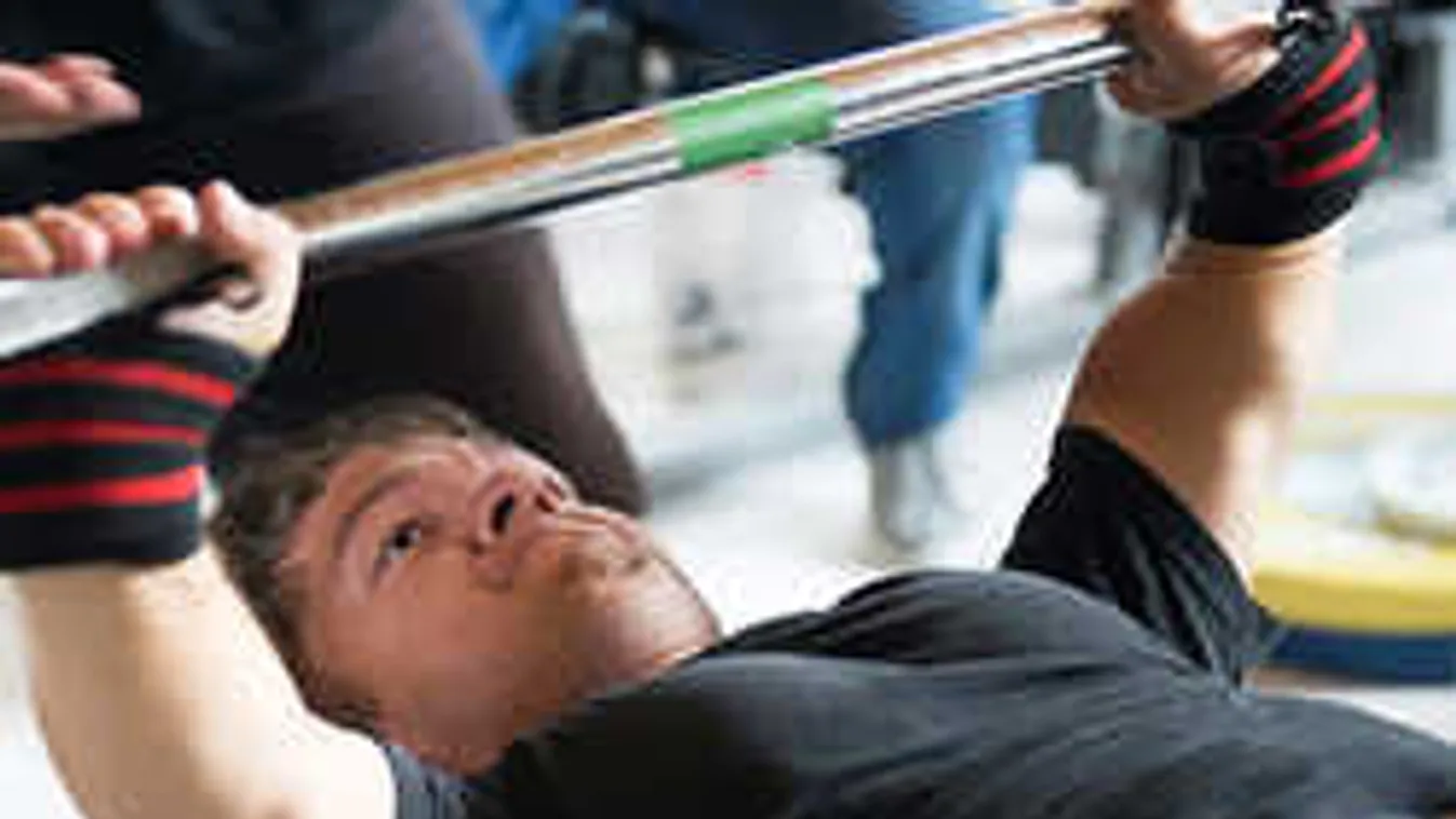 Itt a vége, eltilthatják a tinikkel szexelő olimpikont