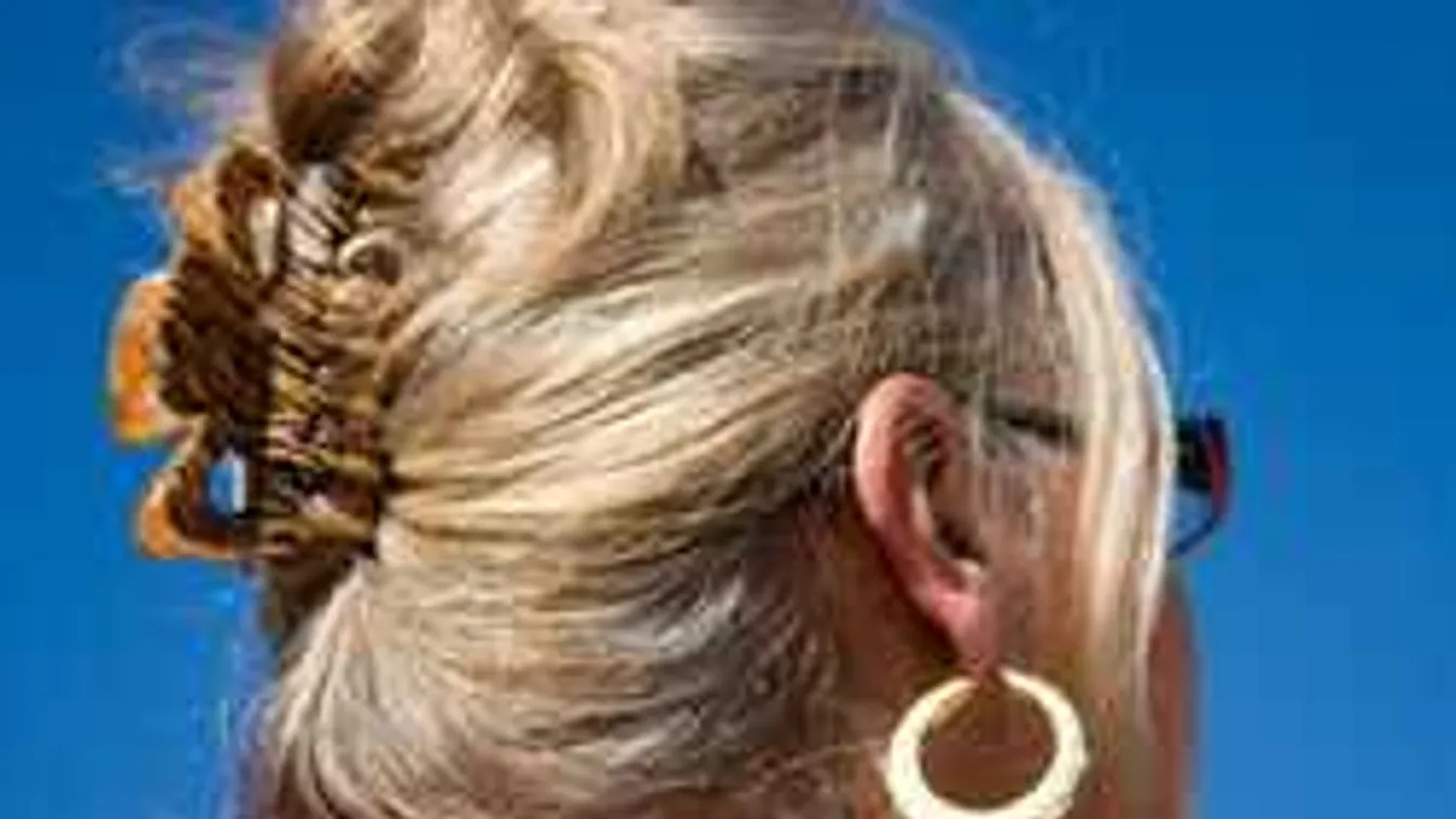 Most jött a hír: Visszatér a &#39;90-es évek őrült nagy frizuradivatja