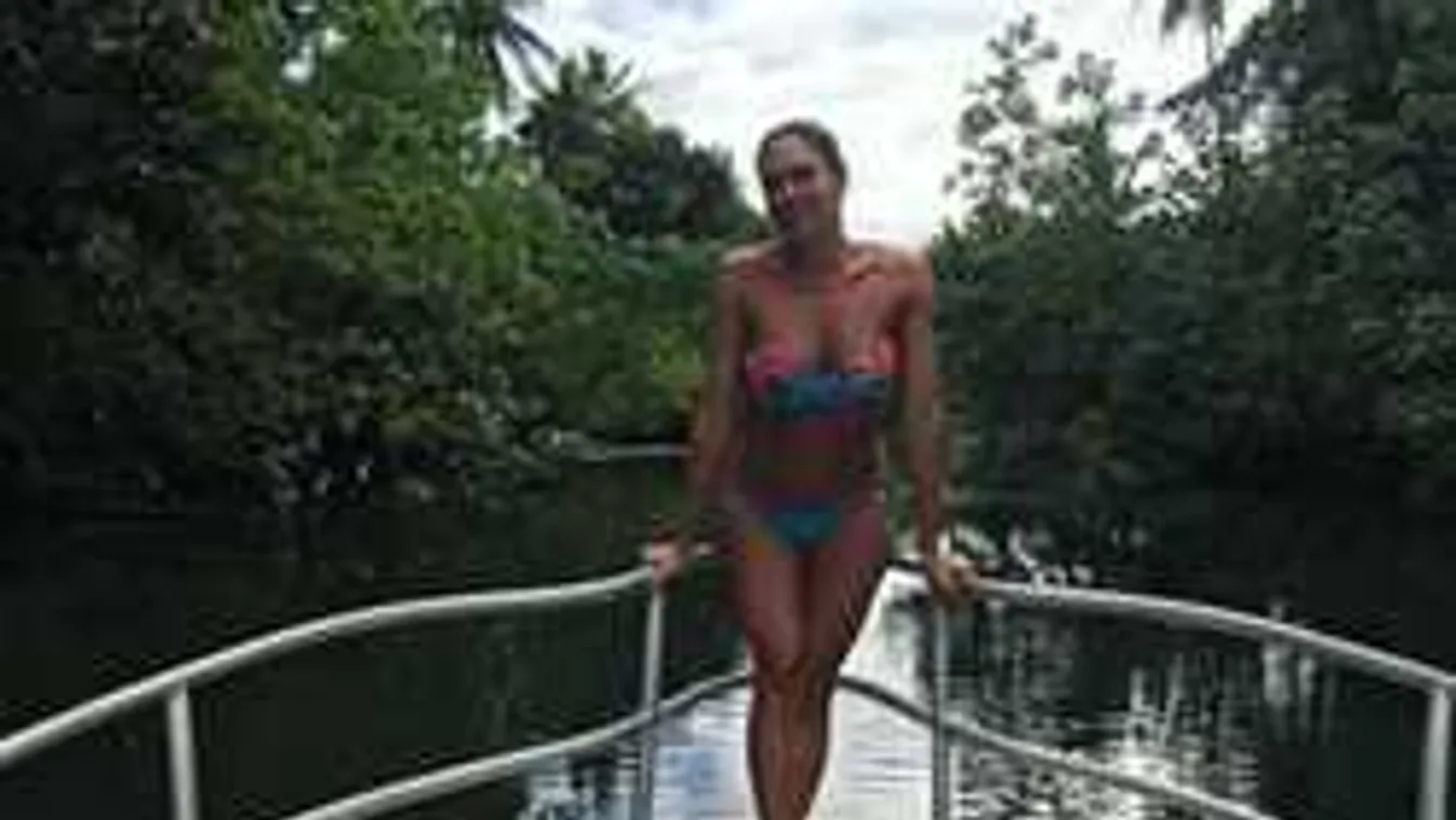 Ebbe belepirulsz, brutál szexi fotót lőtt magáról Bódi Sylvi