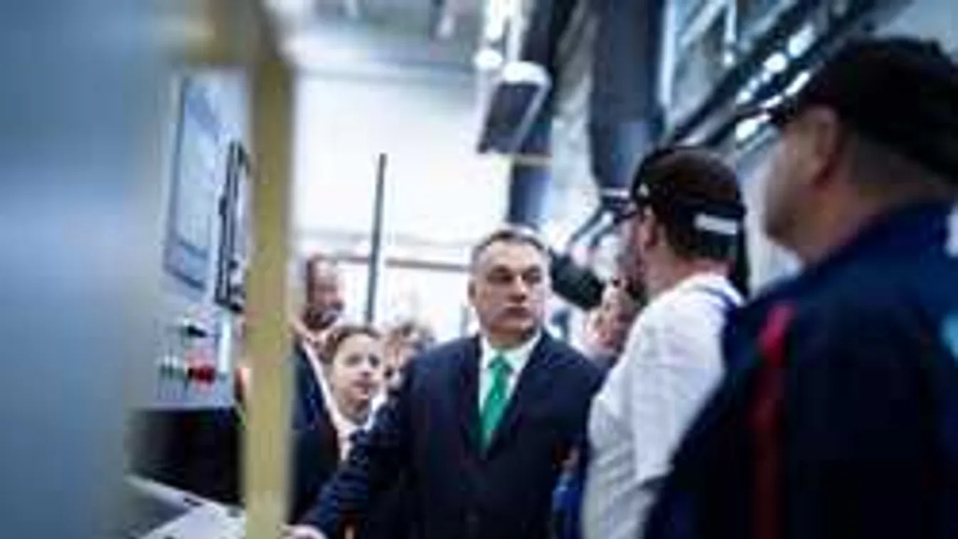 Orbán Viktor: Ha az ország elhibázza a döntést, megáll a gazdasági fejlődés
